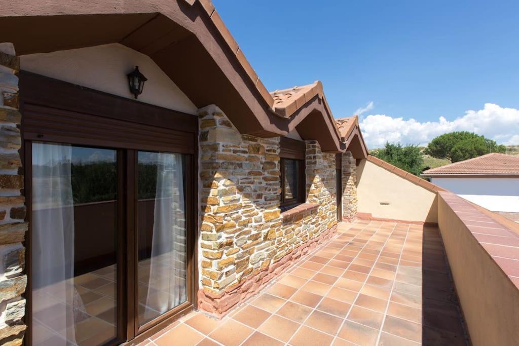 Los Rosales De Venturada Exterior photo